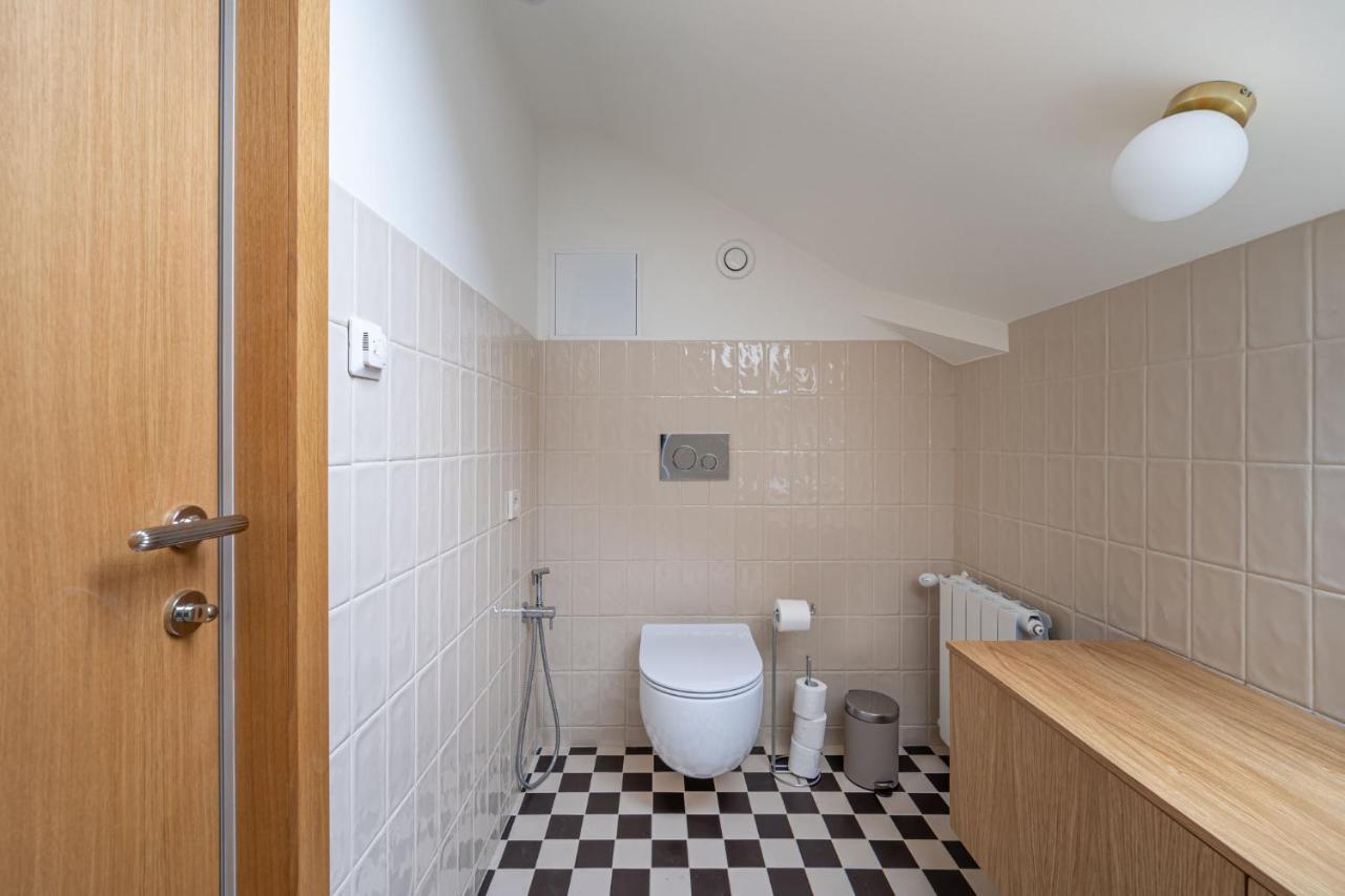Bright Designer Apartment In City Centre Рига Екстериор снимка
